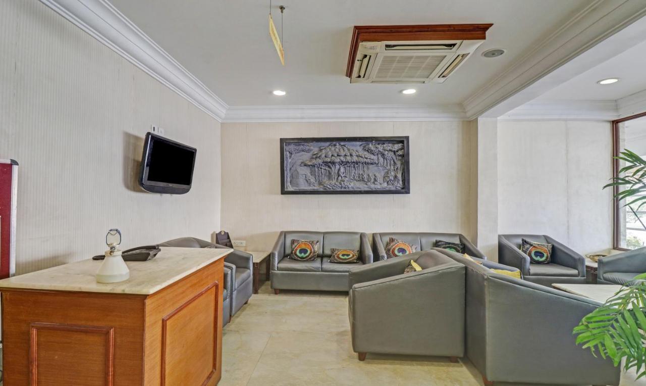 Treebo Komfort Suites, 3 Km From Mysore Palace Екстериор снимка
