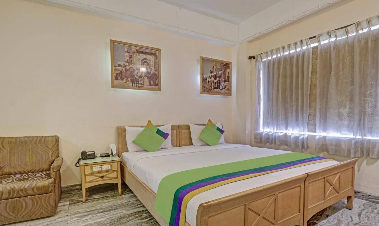 Treebo Komfort Suites, 3 Km From Mysore Palace Екстериор снимка