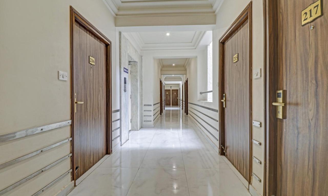 Treebo Komfort Suites, 3 Km From Mysore Palace Екстериор снимка