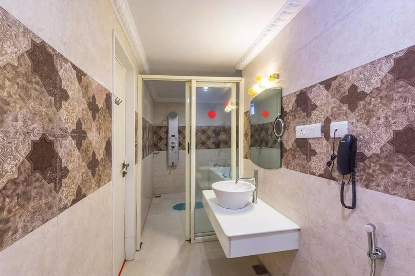 Treebo Komfort Suites, 3 Km From Mysore Palace Екстериор снимка