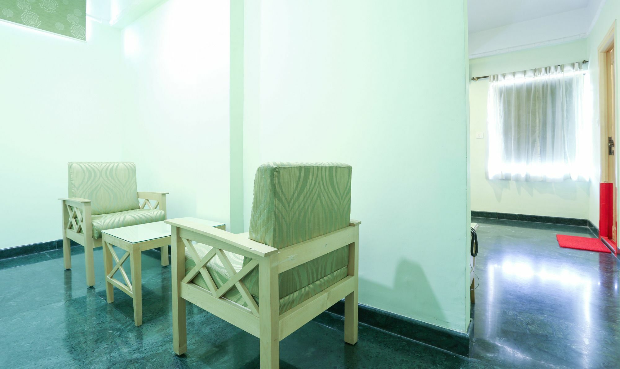 Treebo Komfort Suites, 3 Km From Mysore Palace Екстериор снимка