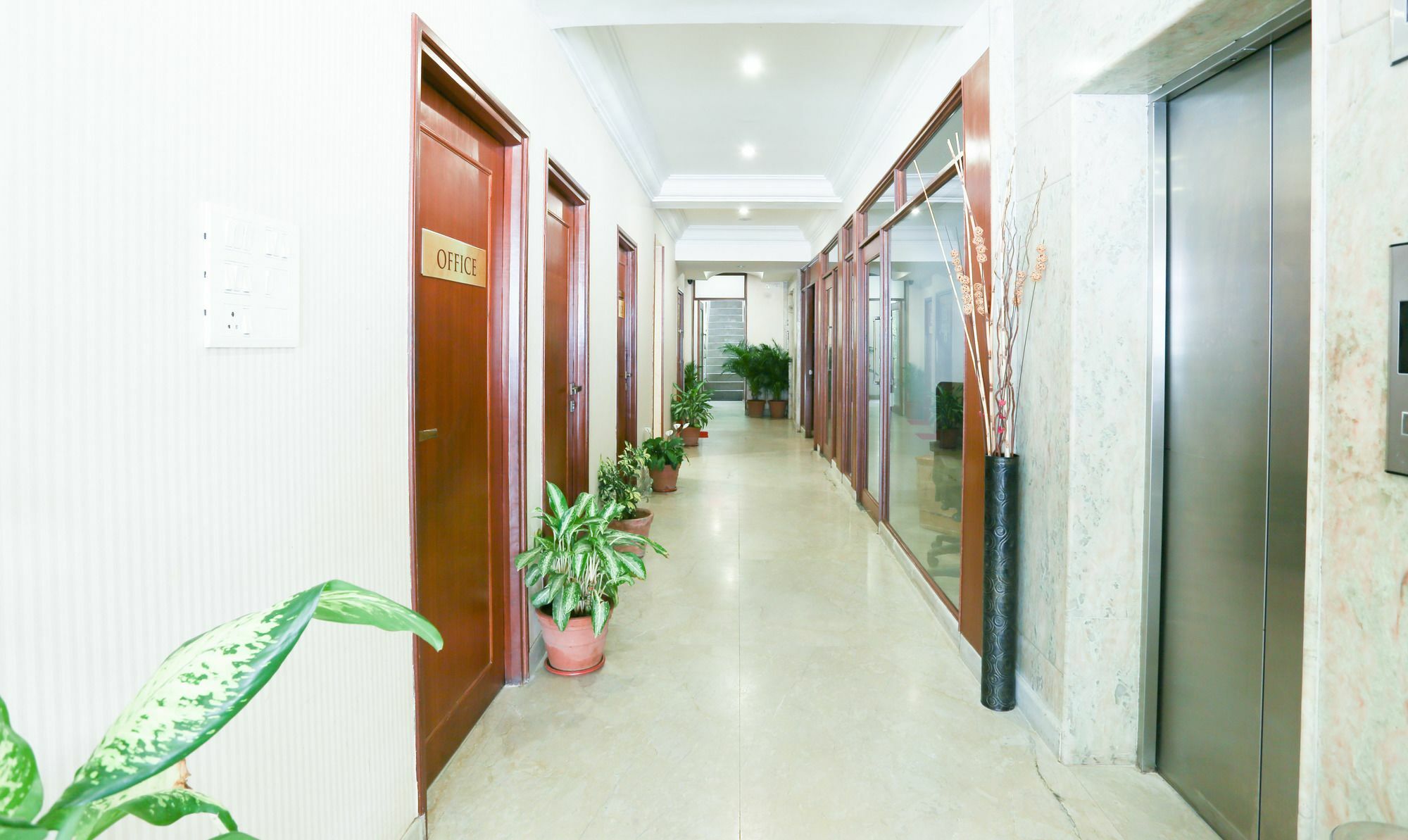 Treebo Komfort Suites, 3 Km From Mysore Palace Екстериор снимка